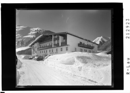 [Bichlbach im Ausserfern - Hotel Hirschen gegen Mähberg und Kamp]
