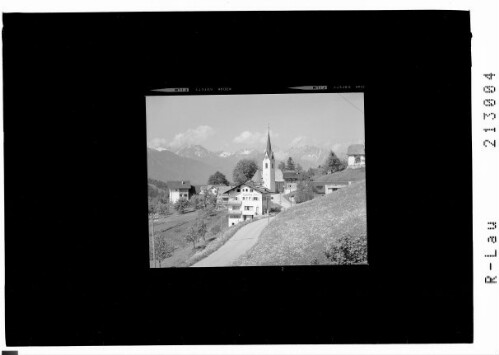 Gasthof Adler, Blons im grossen Walsertal Vorarlberg : [Gasthof Adler in Blons im Grossen Walsertal mit Blick in den westlichen Rhätikon]