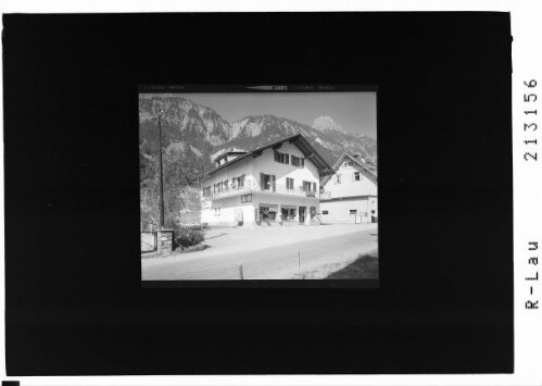 Kaufhaus Rosa Widerin Braz, Vorarlberg : [Haus Rosa Widerin in Innerbraz mit Blick zum Roggelskopf]