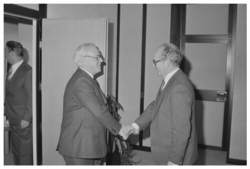 Hans Heinrich Noebel, deutscher Botschafter bei Landeshauptmann