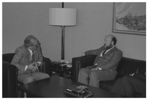 Italienischer Konsul bei Landeshauptmann