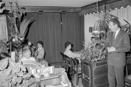  Postfach für Jeden , Landesrat Mayer