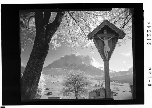 [Blick von Lermoos in Tirol zum Wetterstein Gebirge]