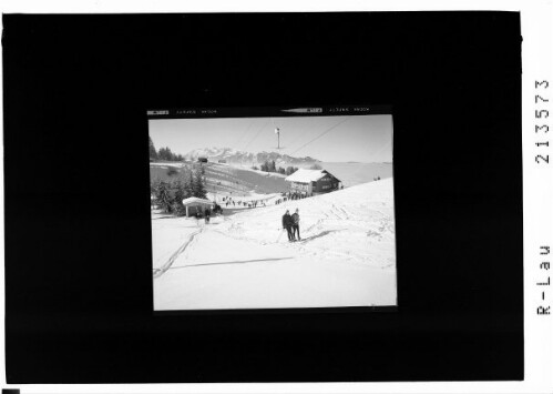 Laterns - Alpe Furx Blick auf die Schweizer Berge : [Skigebiet Furx mit Gasthaus Peterhof gegen Alpsteingruppe]