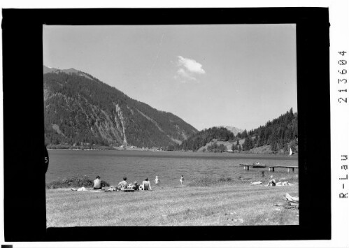 [Badestrand bei Haller am Haldensee im Tannheimertal mit Neunerkopf und Wannenjoch]