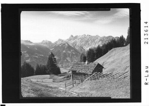 [Blick von Bratholomäberg im Montafon ins's Rellstal und Vandanser Steinwand mit Zimba]