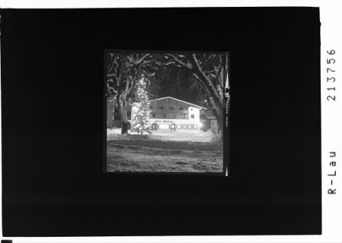 [Weihnachtsbeleuchtung in Ehrwald in Tirol]