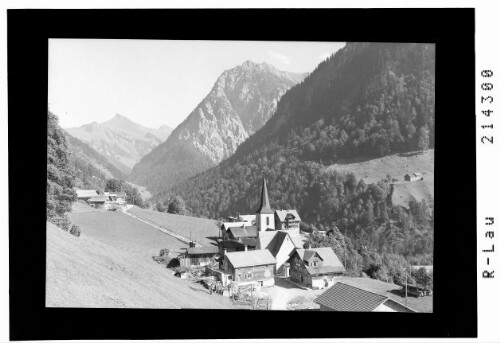 [Buchboden im Grossen Walsertal mit Rothorn und Diesner Höhe]