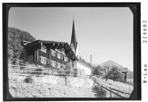 Sonntag im Grosswalsertal, Gasthaus Krone : [Gasthaus Krone in Sonntag im Grossen Walsertal gegen Blasenka]