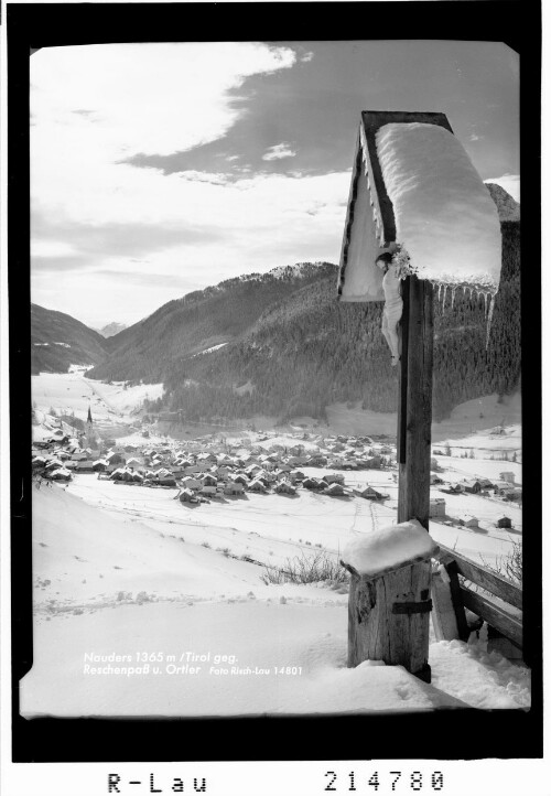 Nauders 1365 m / Tirol gegen Reschenpass und Ortler