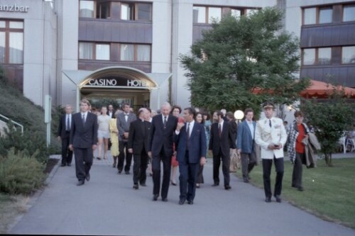 Waldheim Besuch, Seeaufführung