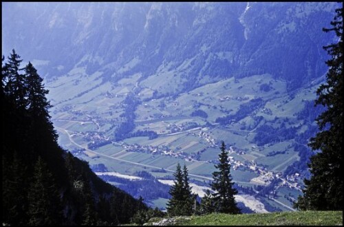 [Innerbraz, Blick von Latonsalpe ins äußere Klostertal]