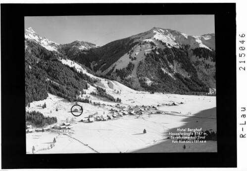Hotel Berghof Nesselwängle 1147 m, Tannheimertal / Tirol : [Nesselwängle gegen Hahnenkamm]