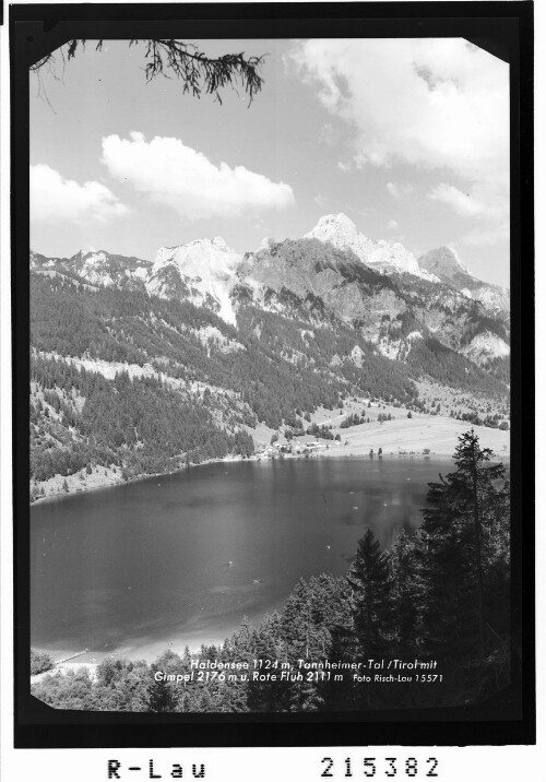 Haldensee 1124 m, Tannheimertal / Tirol mit Gimpel 2176 m und Rote Flüh 2111 m : [Blick auf Haller am Haldensee mit Rote Flüh und Kellenspitze]