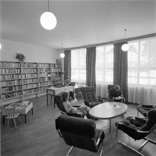 [Schwarzach Bücherei]