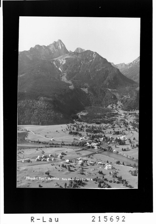 Pflach in Tirol, Austria : [Pflach und Unterletzen gegen Gehrenspitze und Kellenspitze]