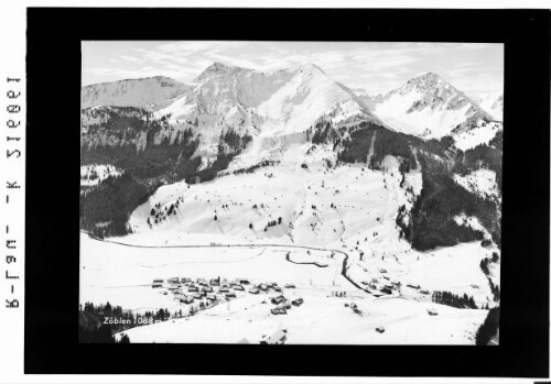 Zöblen 1088 m, Tannheimertal / Tirol : [Zöblen im Tannheimertal mit Blick zum Gaishorn und Ponten]
