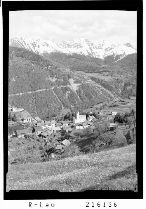 [Ladis im Oberinntal gegen Glockturmkamm mit Feichtener Karlspitze / Tirol]