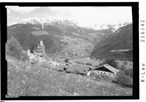 [Ladis im Oberinntal mit Burg Laudegg gegen Kaunergrat / Tirol]