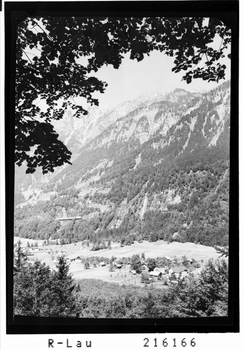 [Garatz bei Innerbraz im Klostertal mit Gamsfreiheit und Weisses Rössle]