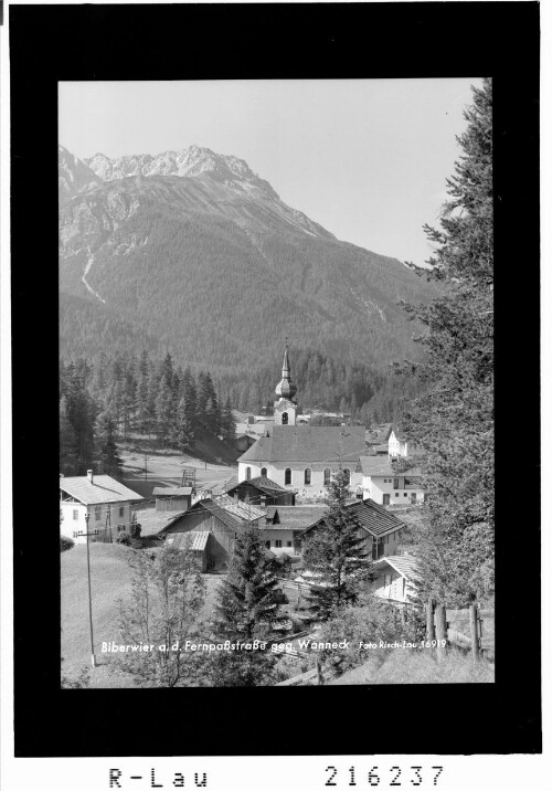 Biberwier an der Fernpaßstrasse gegen Wanneck