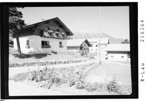 [Kinderdorf am Sonnberg bei Imst in Tirol mit Blick zum Rauchberg]