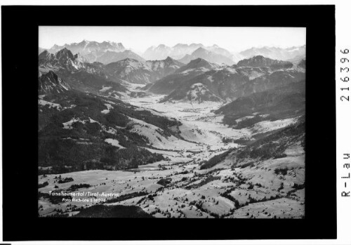 Tannheimertal / Tirol - Austria : [Blick in das Tannheimertal gegen Wetterstein Gebirge - Mieminger Gebirge und Lechtaler Alpen]