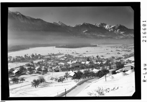 Thüringen im Walgau, Vorarlberg : [Thüringen im Walgau mit Burgstallkopf und Gurtisspitze]
