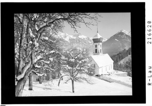 Bürserberg bei Bludenz / Vorarlberg : [Pfarrkirche in Bürserberg im Walgau mit Blick zum Roggelskopf]