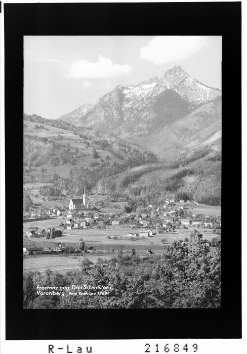 Frastanz gegen Drei Schwestern, Vorarlberg : [Frastanz im Walgau gegen Garsellatürme und Drei Schwestern]