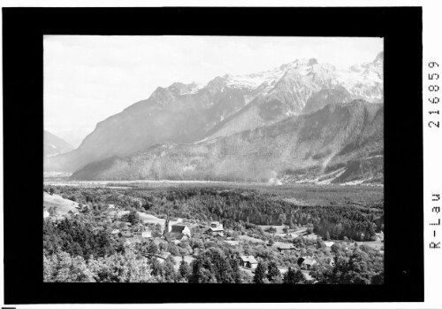 Schnifis gegen Rhätikon, Vorarlberg : [Schnifis im Walgau gegen Steinwandgrat und Zwölferkamm]
