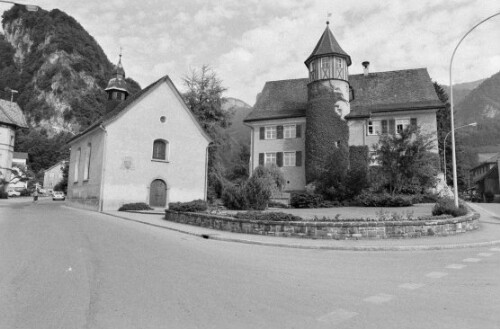 [Hohenems, Rathaus und Kapelle St. Karl]