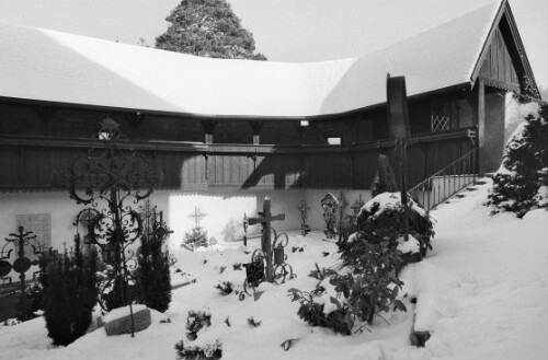 [Rankweil, Friedhof bei der Liebfrauenkirche]