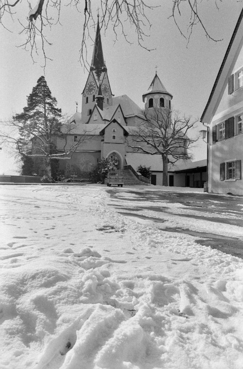 [Rankweil, Liebfrauenkirche im Winter]