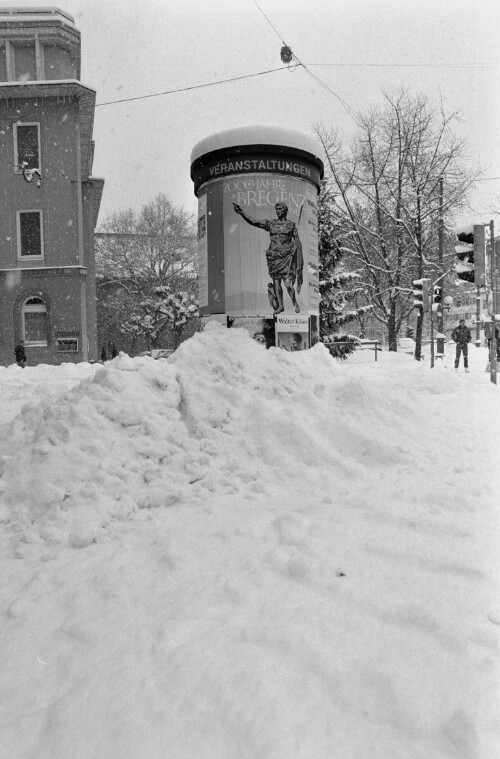 [Winter in Bregenz, Rathausstraße]