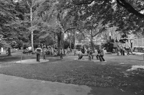 [Bregenz, Spielplatz am See]