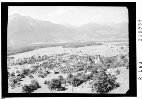 [Thüringen im Walgau mit Blick in den westlichen Rhätikon]