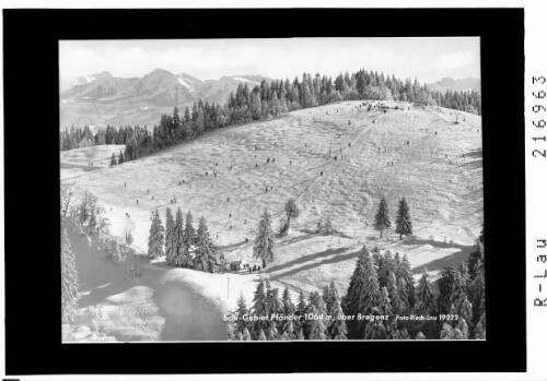 Schigebiet Pfänder 1064 m , über Bregenz : [Skilift am Pfänder ob Bregenz mit Blick in den Bregenzerwald]