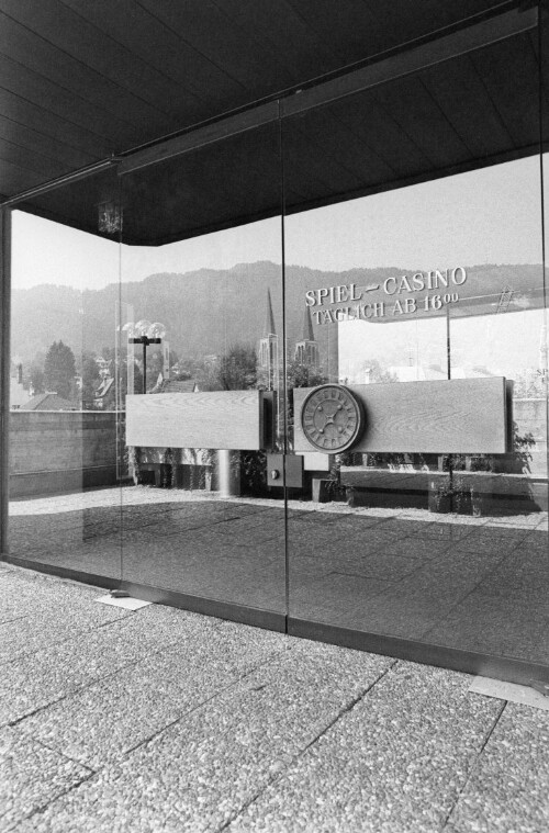 [Bregenz GWL, Eingangstür Spielcasino]
