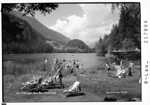Am Piburger See bei Ötz / Tirol : [Schwimmbad am Piburger See bei Ötz im Ötztal gegen Lechtaler Alpen]
