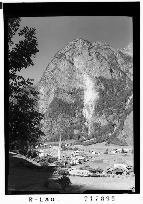 [Tumpen bei Umhausen im Ötztal gegen Habicher Wand und Achplatte / Tirol]