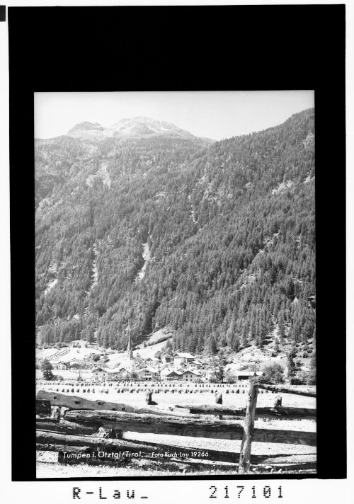 Tumpen im Ötztal / Tirol : [Tumpen bei Umhausen im Ötztal mit Blick zur Kreuzjochspitze]