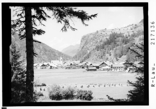 Huben im Ötztal / Tirol : [Huben mit Burgstein bei Längenfeld im Ötztal gegen Farster Kopf]