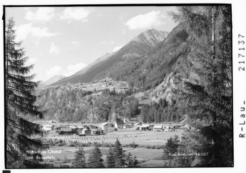 Huben im Ötztal mit Burgstein : [Huben mit Burgstein bei Längenfeld im Ötztal gegen Hohe Wasserfalle und Hörndle]