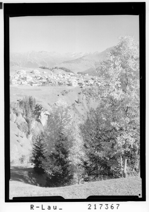 [Serfaus im Oberinntal mit Blick zum Kaunergrat / Tirol]