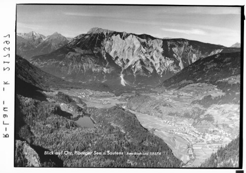 Blick auf Ötz, Piburger See und Sautens : [Ötz und Sautens im Ötztal gegen Lechtaler Alpen und Tschirgant / Tirol]