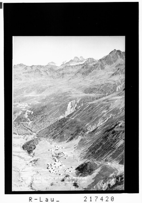 Blick auf Obergurgl 1910 m und Hochgurgl im Ötztal : [Obergurgl mit Blick zum Zuckerhütl]