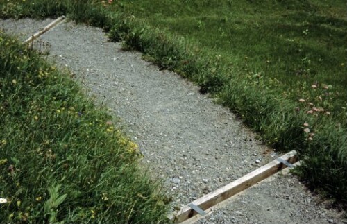 [Wanderweg Oberlech mit Wasserableitungen]