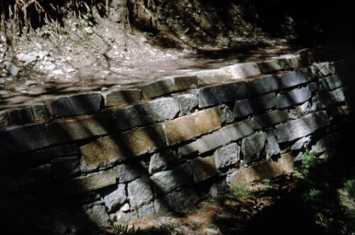 [Via Spluga, Graubünden, Stützmauer ]