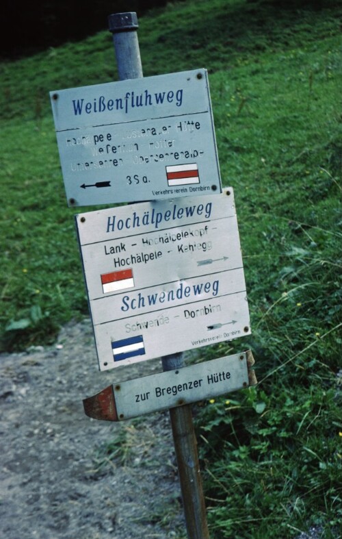 [Schwarzenberg, alter Wegweiser]